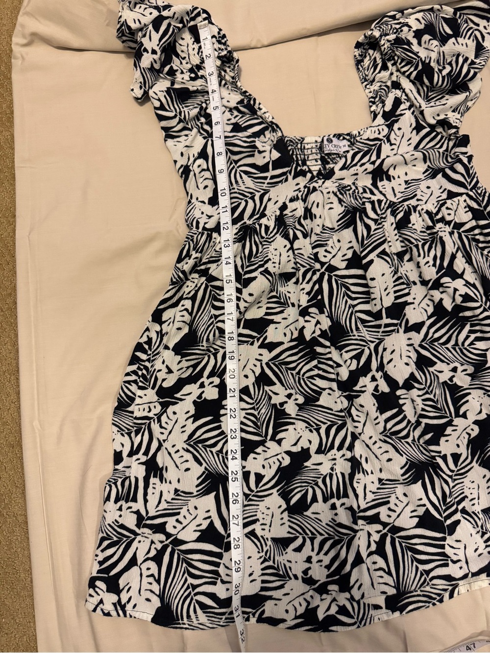 Salty Crew Tropical Palm Print Puff Sleeve Mini Dress Medium Black White - Picture 10 of 10